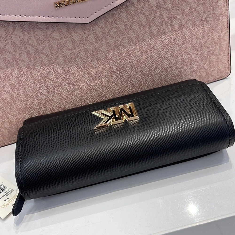 Michael Kors Mimi Large Saffiano Leather Bi-Fold Continental Wallet
Black 
NWT - Picture 12 of 16